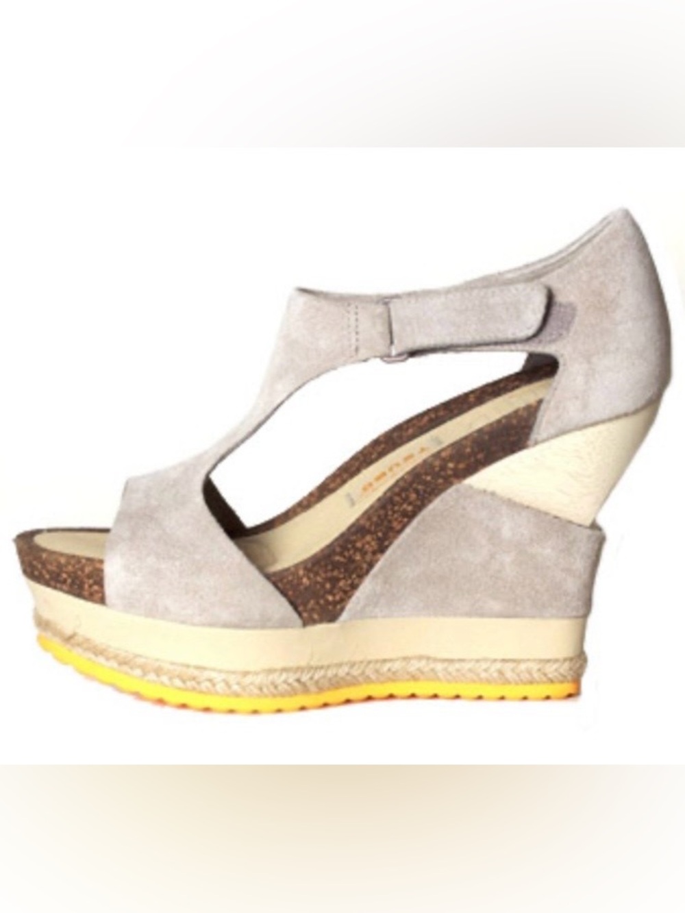 Tsubo Light Gray Suede Open-Toe Wedge Sandals